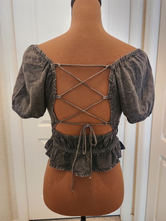 Rebellion Again Tops - Washed Black Lace-Up Back Milkmaid Whimsygoth Romantic Puff Sleeve Crop Top XS